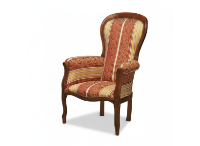 Poltrona classica in tessuto imbottito di lusso con struttura in legno nuova.