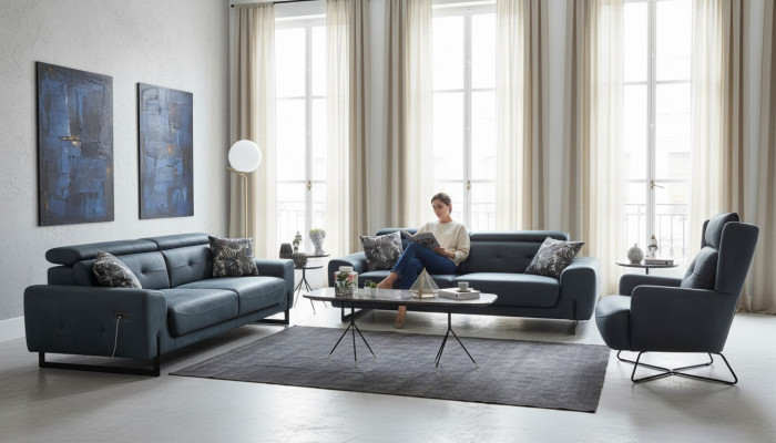 Set moderno composto da 3 pezzi per il soggiorno: divano e poltrone design, nuovi.