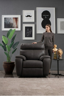 Design poltrona di lusso per soggiorno in stile moderno con seduta confortevole.