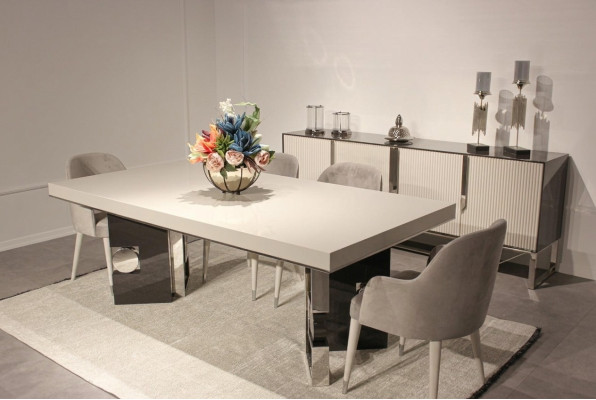 Set da pranzo design 6 pezzi: tavolo da pranzo design con 4 sedie e credenza moderna.