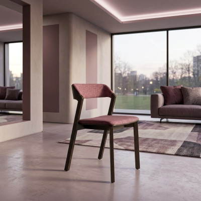 Sedia marrone moderna da sala da pranzo, arredamento di lusso, design, arredamento imbottito nuovo.