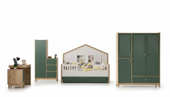 Set per la cameretta dei bambini. Include un letto, 2 armadi e una scrivania.