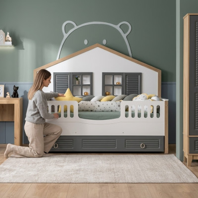 Telaio letto. Letto per bambini perfetto. Strutture letto per camera dei bambini. Legno grigio.