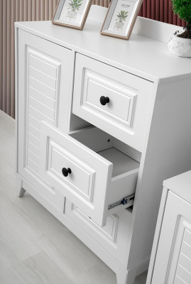Lussuoso stile comò bianco per bambini in legno per la camera dei bambini.