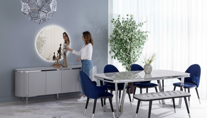 Sala da pranzo Set composto da tavolo da pranzo 4 sedie specchio credenza panca 8 pezzi