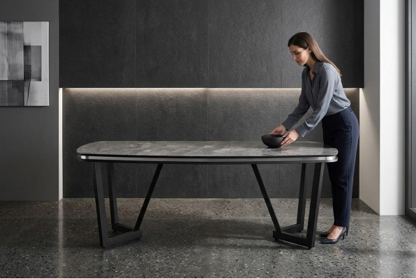 Tavolo da pranzo moderno in legno per sala da pranzo, tavoli neri di design.