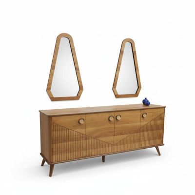 Mobile bar in stile marrone di lusso, cassettiera in legno a 4 ante, mobili in legno robusti.