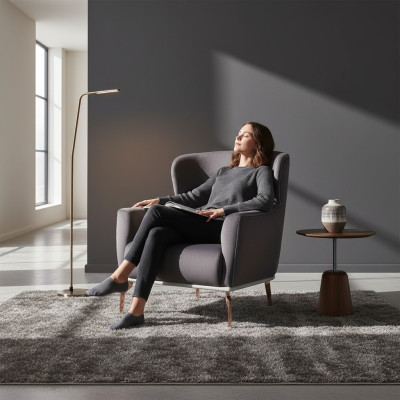 Poltrona moderna nera da salotto da club in stile lounge, in tessuto di lusso design.