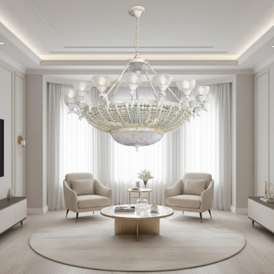 Lustrini in cristallo. Lampadario moderno, elegante. Interni di design. Nuovo.