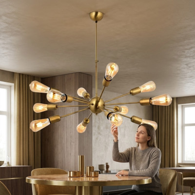 Lampada a soffitto elegante per salotto realizzata in materiali lucidi.