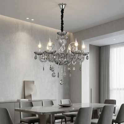 Lampadario per il soggiorno interno in cristallo lucente nuovo.