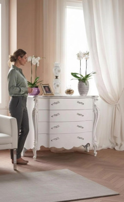 Comò bianco design classico di lusso in legno per camera da letto, credenza.