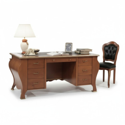 Scrivania d'ufficio design classico in legno marrone.
