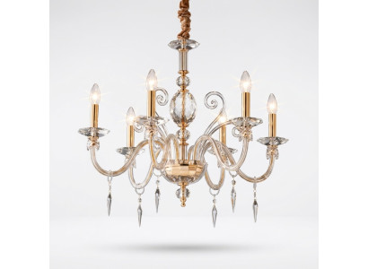 Elegante lampadario a sospensione in cristallo d'oro alla moda.