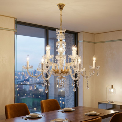 Lussuoso lampadario in cristallo a pendello moderno.