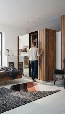 Armadio moderno di lusso in legno, armadi in vetro eleganti per la camera da letto.