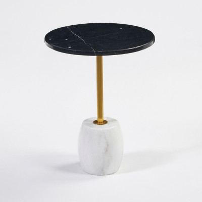 Lussuoso tavolo in marmo, mobili da soggiorno, design rotondo, stile tavolino.