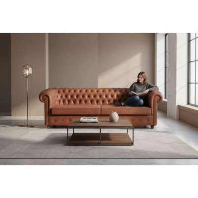 Divano Chesterfield moderno a tre posti marrone.