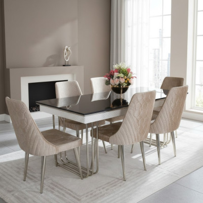 Tavolo da pranzo in vetro bianco e nero con sedie in tessuto da designer per la sala da pranzo.