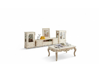 Soggiorno per set di mobili classici 3 pezzi. Spazio interno per l'appartamento.