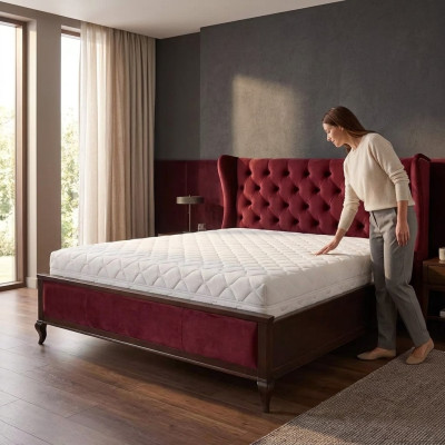 Classico letto in stile Chesterfield di lusso Letto matrimoniale in legno Mobili rossi in velluto.