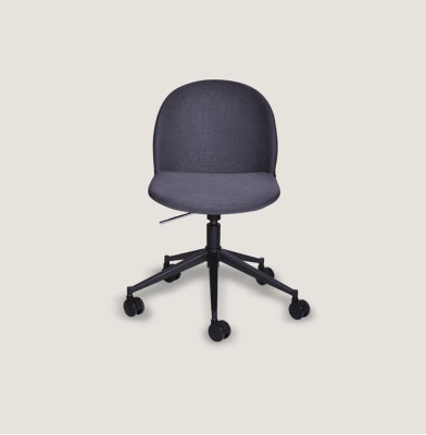 Sedia da ufficio nera moderna poltrona girevole da direttore design nuovo