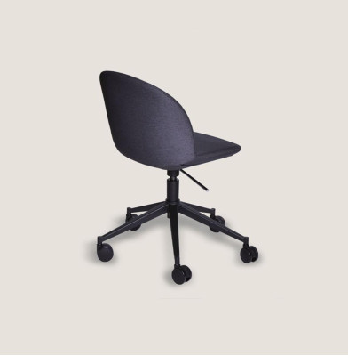 Sedia da ufficio nera moderna poltrona girevole da direttore design nuovo