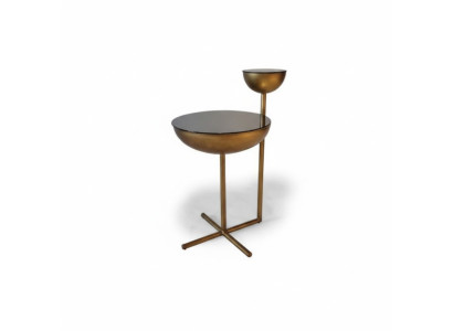 Tavolino moderno con piano in vetro. Tavolino rotondo designer stile divano.
