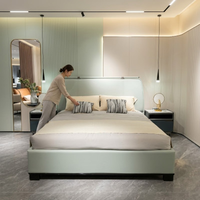 Set di lussuose camere da letto moderno con letto matrimoniale e 2 comodini design 3 pezzi completo