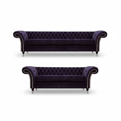 Set di divani lilla composto da un divano a tre posti e due poltrone Chesterfield di lusso.