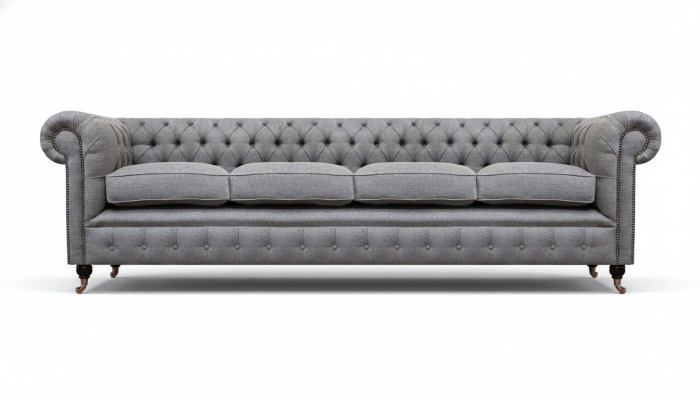 Chesterfield divano a quattro posti in tessuto grigio per arredamento soggiorno nuovo.
