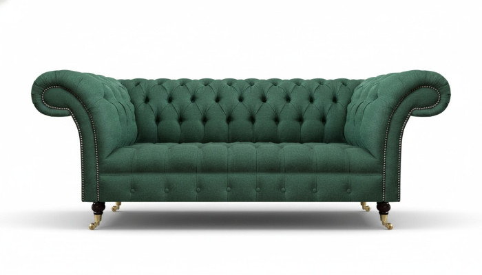 Divano Chesterfield a tre posti di lusso verde nuovo per il soggiorno.