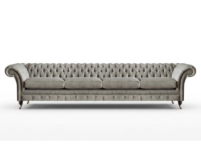 Sofà Chesterfield color grigio chiaro, design a 4 posti in tessuto.