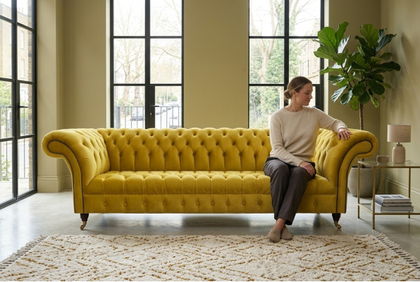 Chesterfield Divano Giallo a Quattro Posti Design Mobili imbottiti per il Salotto