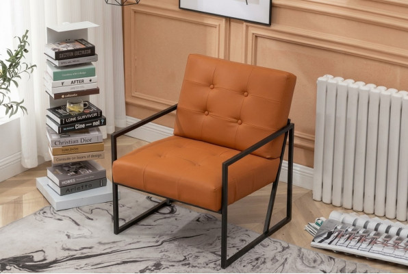 Sedia arancione per il soggiorno con nuove gambe metalliche di lusso e rivestimento in tessuto.   Sedia arancione per il soggiorno con nuove gambe metalliche di lusso e rivestimento in tessuto.