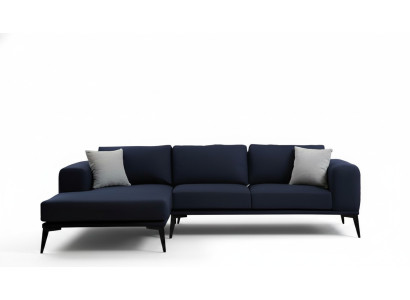 Divano angolare a L blu scuro monocolore in materiale tessile con cuscini per soggiorno.