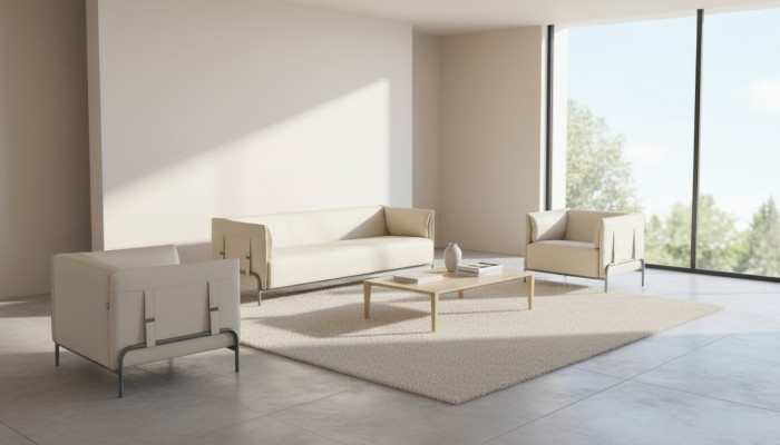 Set da studio 3 pezzi beige con divano a 3 posti e 2 poltrone con cuscini per il soggiorno.   Set da studio 3 pezzi beige con divano a 3 posti e 2 poltrone con cuscini per il soggiorno.