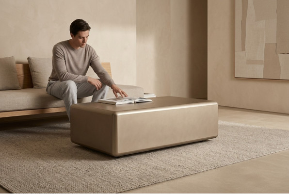 Tavolino da caffè in legno beige dal design elegante