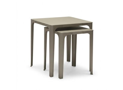Tavolino in legno beige moderno ed elegante