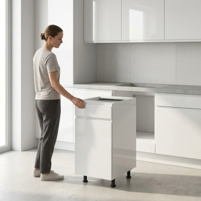 Armadio da cucina con cassetti e ripiani sottobanco bianco