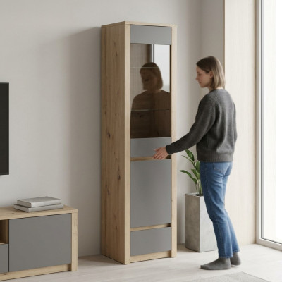 Armadio credenza vetrina con frontale in vetro ripiani in vetro cassetto