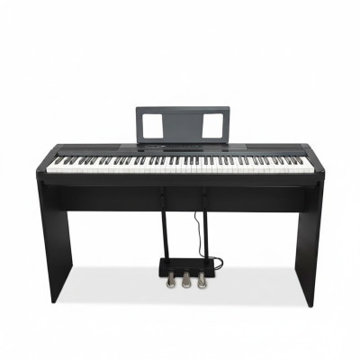 Piano digitale da palco nero lucido