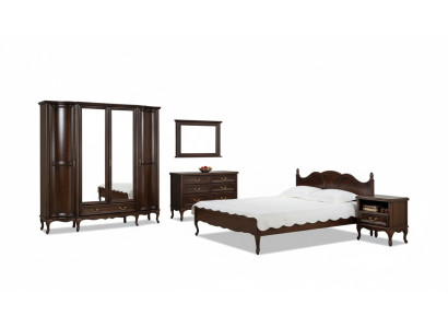 Mobili in stile italiano, letto, comodini, armadio, cassettiera, specchio, completo.