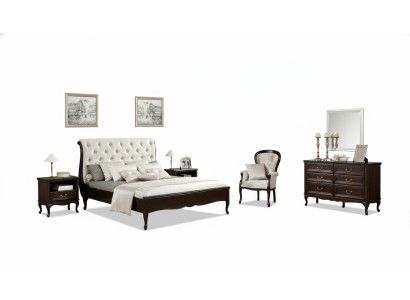 Camera da letto completa con letto matrimoniale comodini comò poltrona stile Chippendale reale