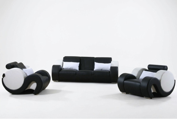 Sofà composto da divano e poltrone in pelle, set di divani 3+1+1 completamente nuovo 1094