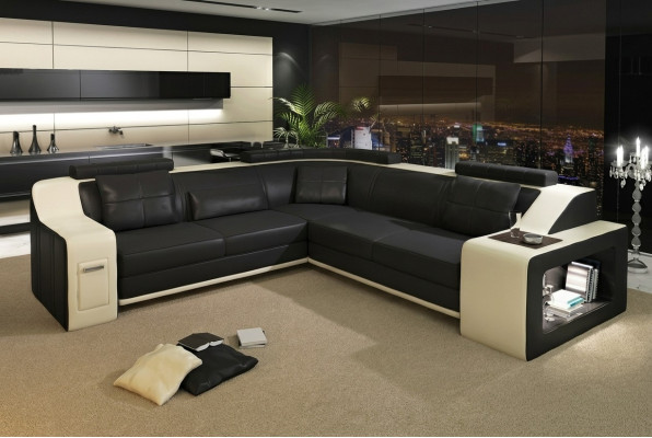 Vivere con stile - Divano in ecopelle a forma di L per il massimo comfort.
