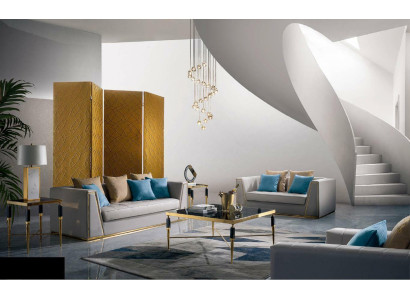 Beistelltisch aus Nappaleder und Holz in modernem Design