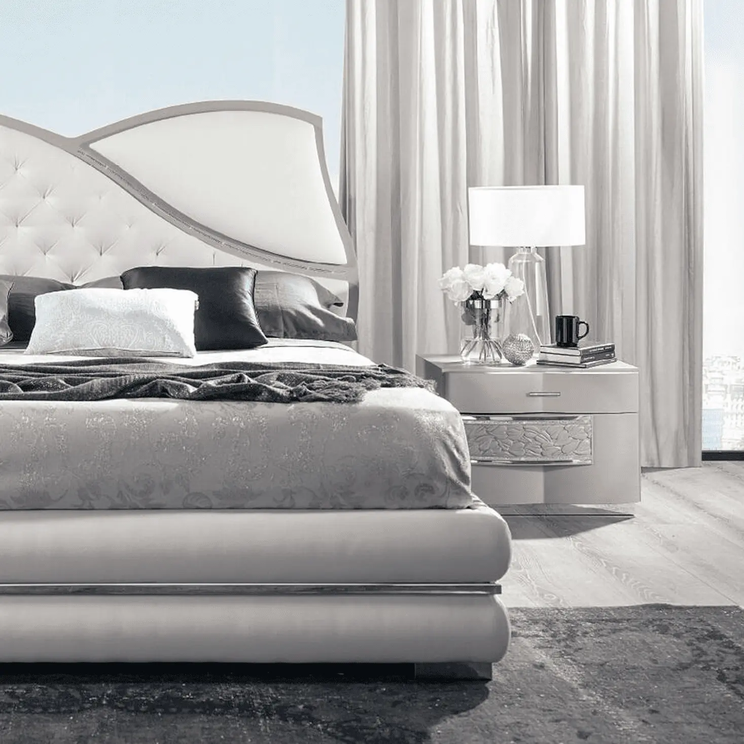 Letto di design italiano con struttura lussuosa